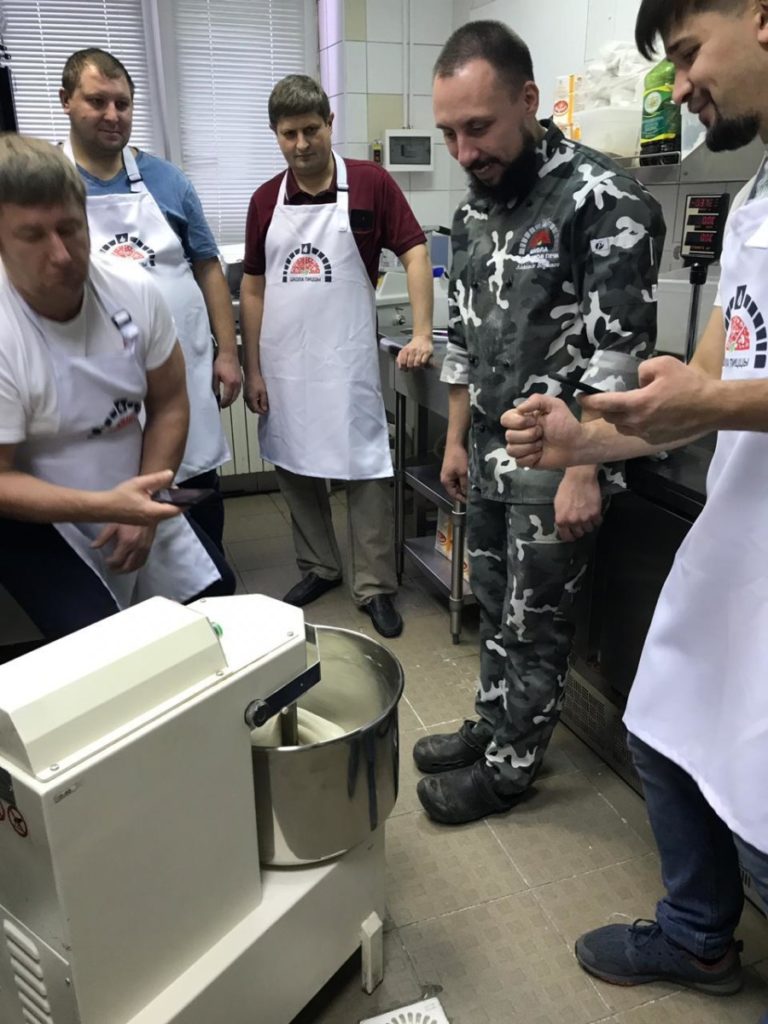 Подробнее о статье Видео отзыв и фото отчет с прошедшего курса «Мастер пиццайоло»